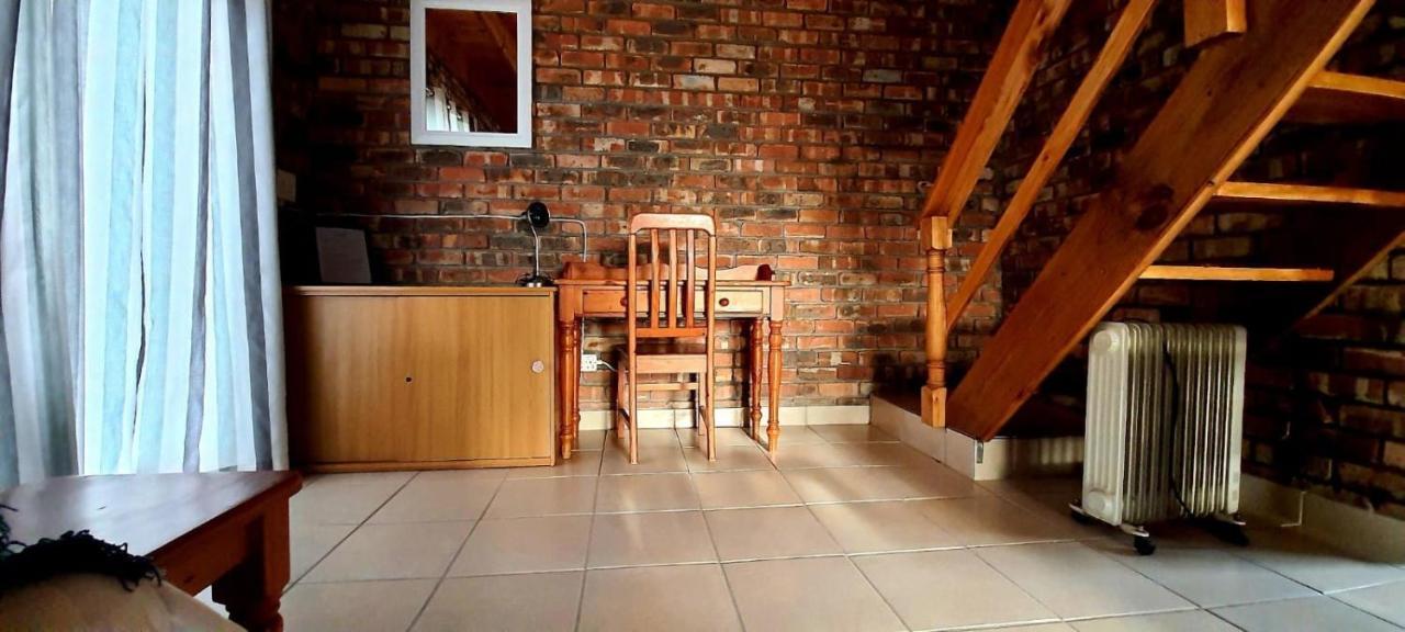 Cozy Cottage +/- 500M From The Beach Cidade Do Cabo Exterior foto