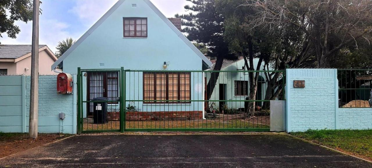 Cozy Cottage +/- 500M From The Beach Cidade Do Cabo Exterior foto